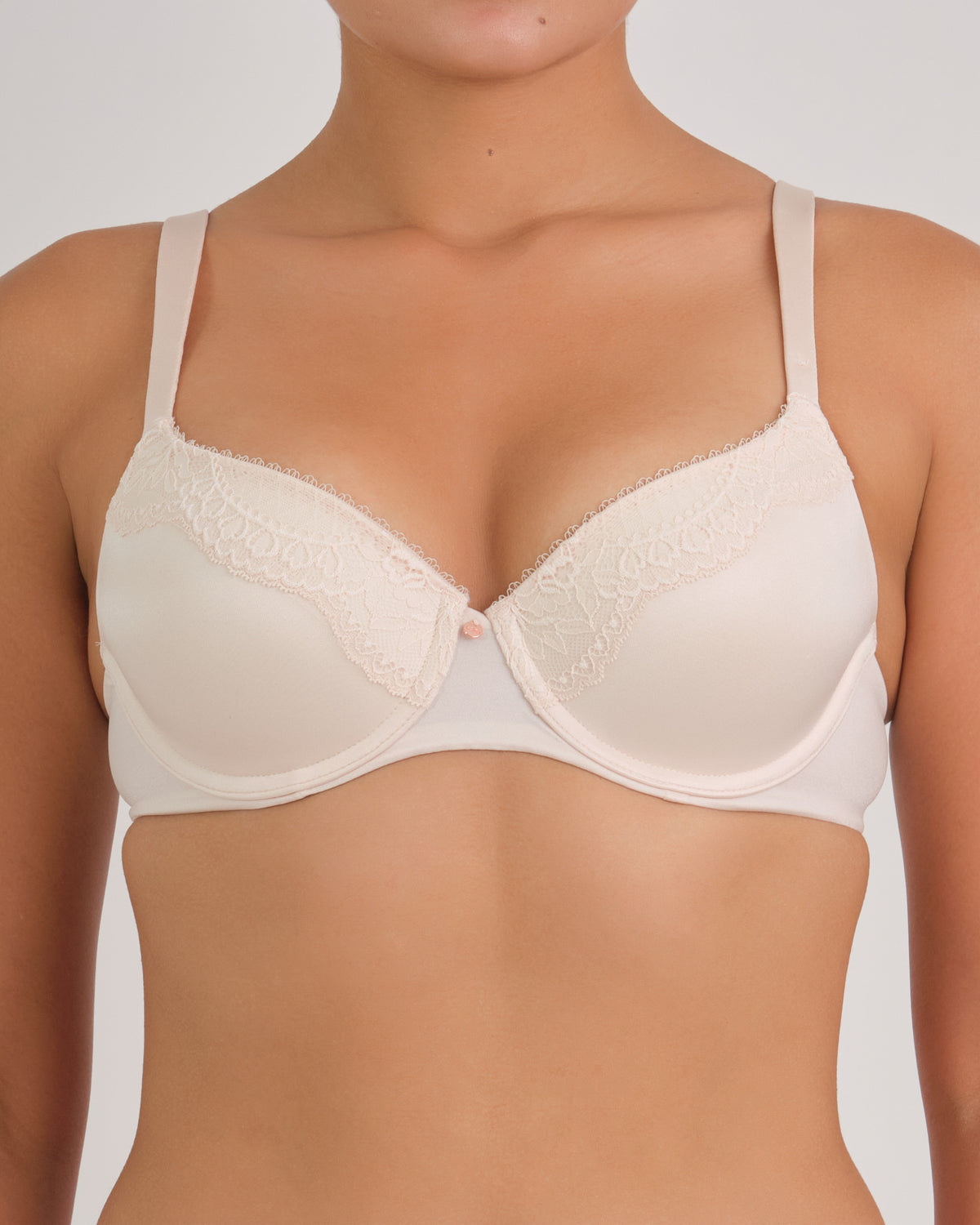 Ss Ll Flc Ao Smth W Alluring Lc Neckline 2PYO / 34B