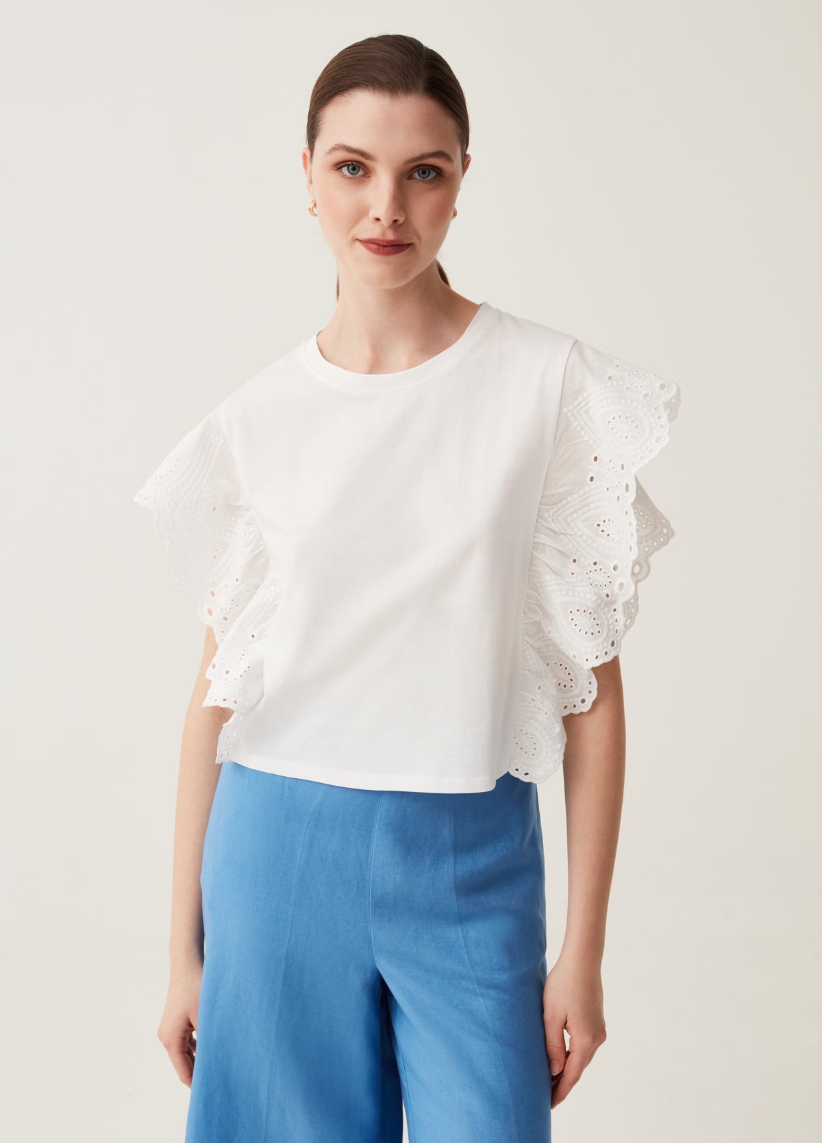 T-shirt with broderie anglaise frills