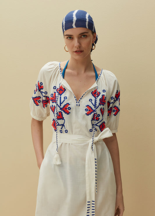 Midi dress with ethnic embroidery