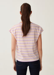 T-shirt with kimono sleeves and all-over print