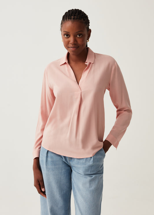 Viscose blouse with dart