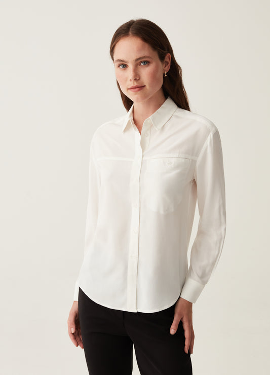 Shirt in viscose with pocket