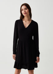 Short dress in viscose with V neck