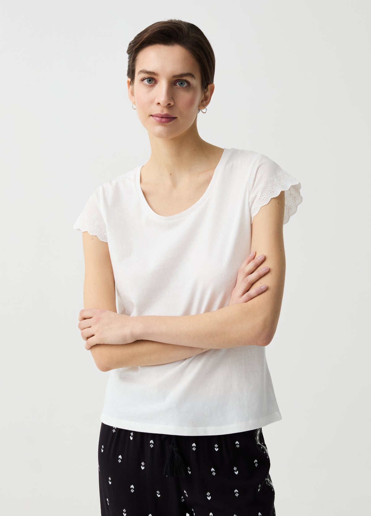 Jersey pyjama top with broderie anglaise edging