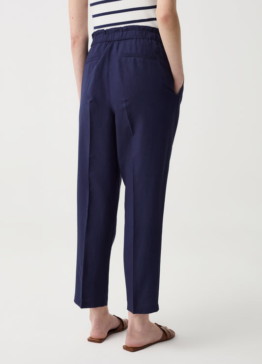 Cigarette trousers with darts and drawstring