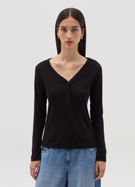 Long-sleeved T-shirt with granddad neckline