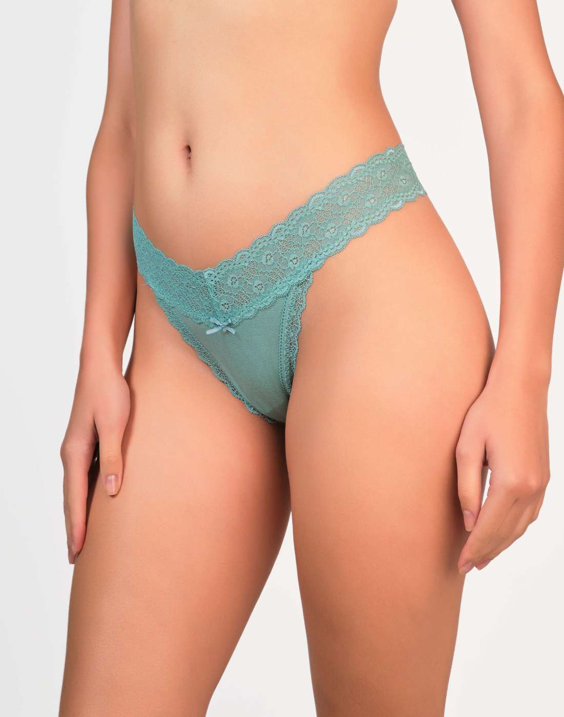 Panties Thong Lace Trim Canton / MED