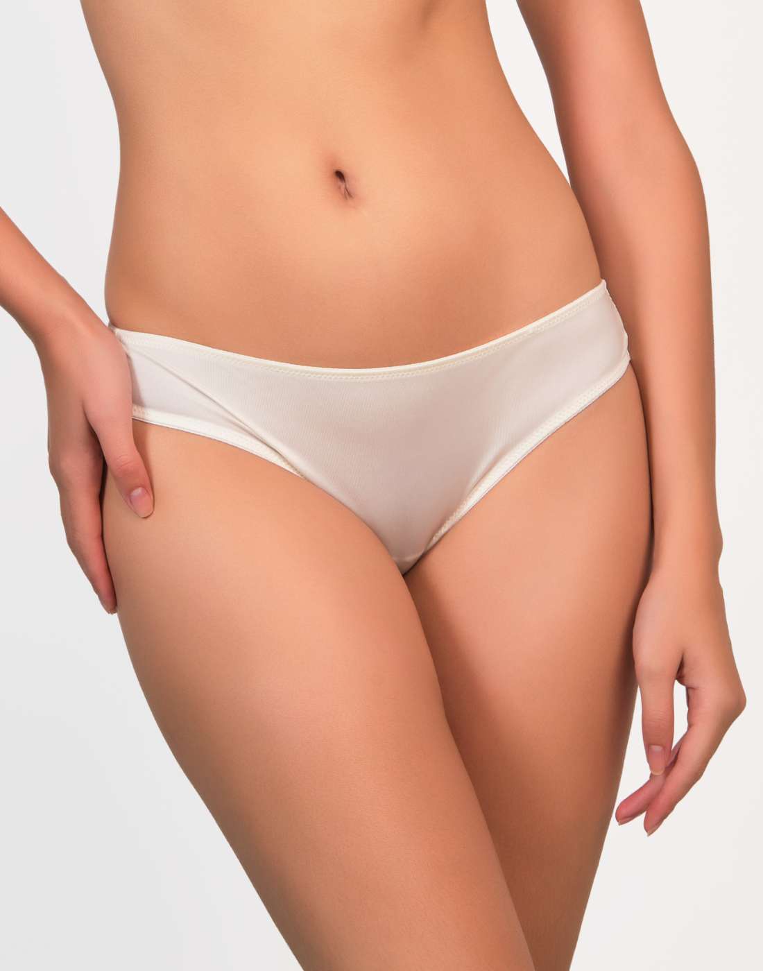 Isla & Evie Everyday Cheeky Panties Ivory / MED