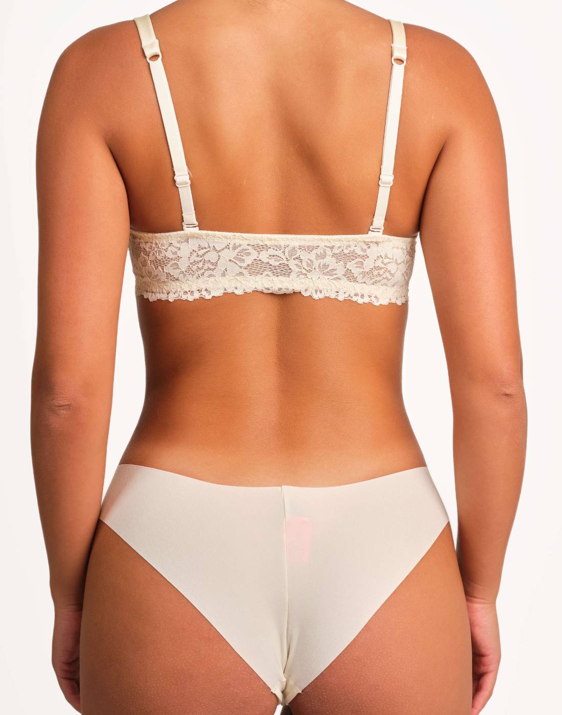 La Senza Seamless Cheeky Panties Ivory / MED