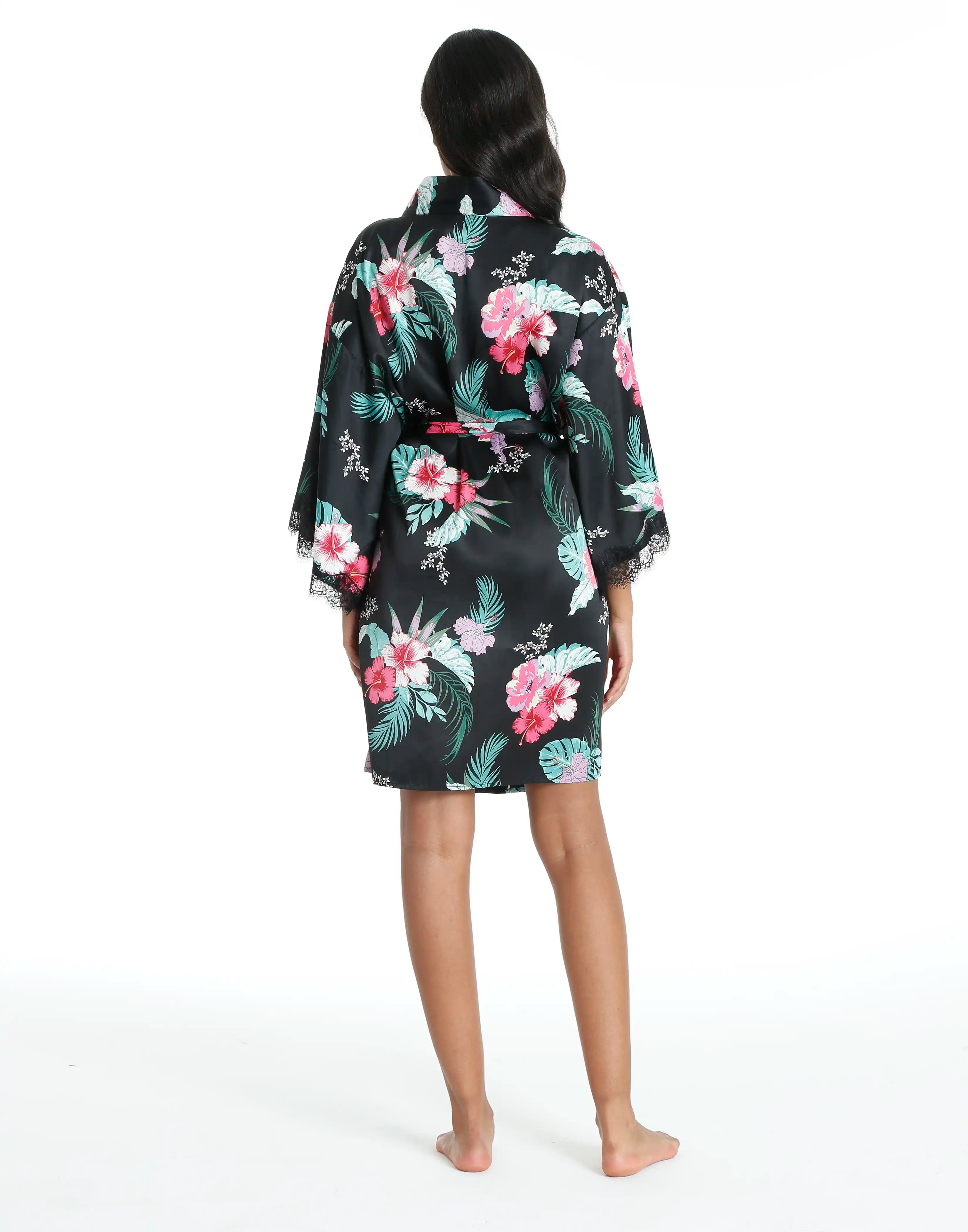 Isla & Evie Coral Robe XS / BLACK